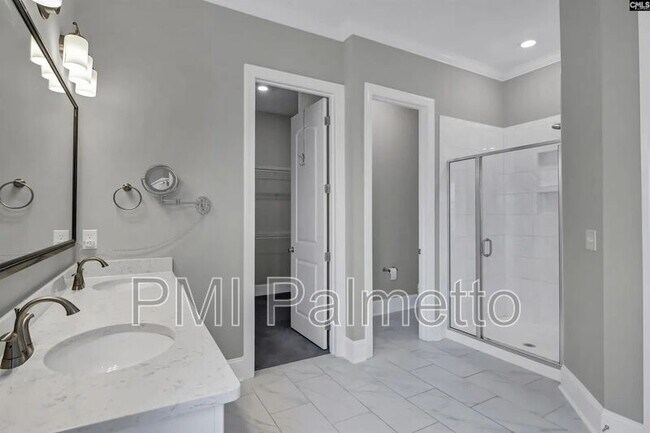 Building Photo - 2019 Ludlow Pl