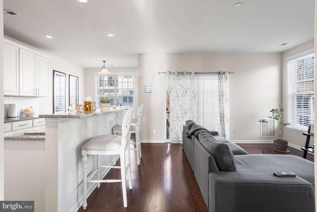 Building Photo - 101B Jay Alley