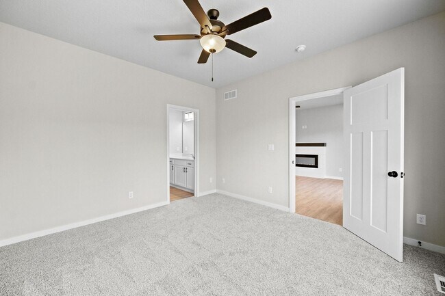 Building Photo - Brand New Townhome - Incredible Space