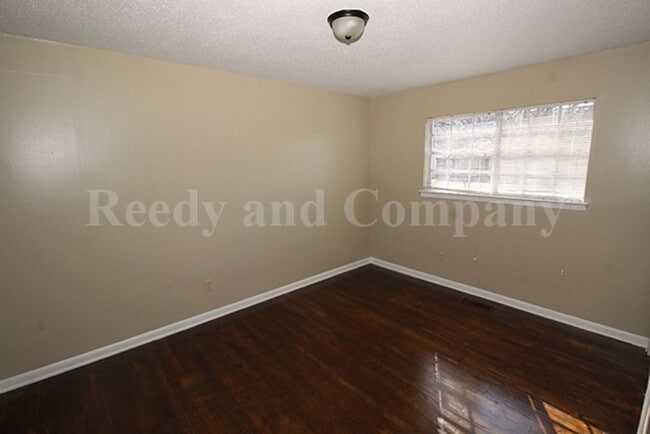 Building Photo - 4558 Almo Ave