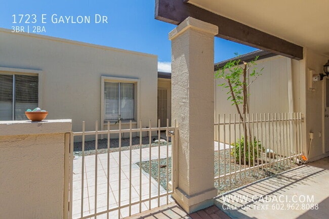 Building Photo - 1723 E Gaylon Dr