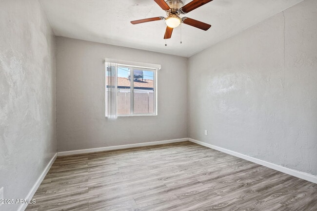 Building Photo - 528 E Pierson St