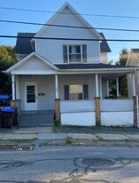 Building Photo - 384 Meek St