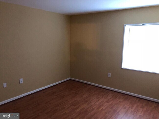 Building Photo - 1403 Northgate Square