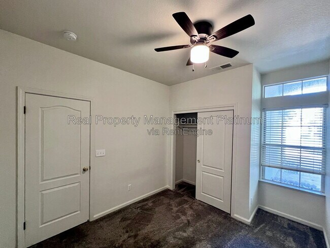 Building Photo - 10263 N Recreation Ave