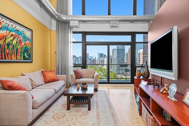 Building Photo - 1530 S State St