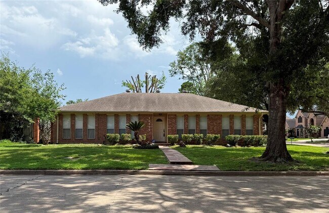 Primary Photo - 13430 Exton Ln