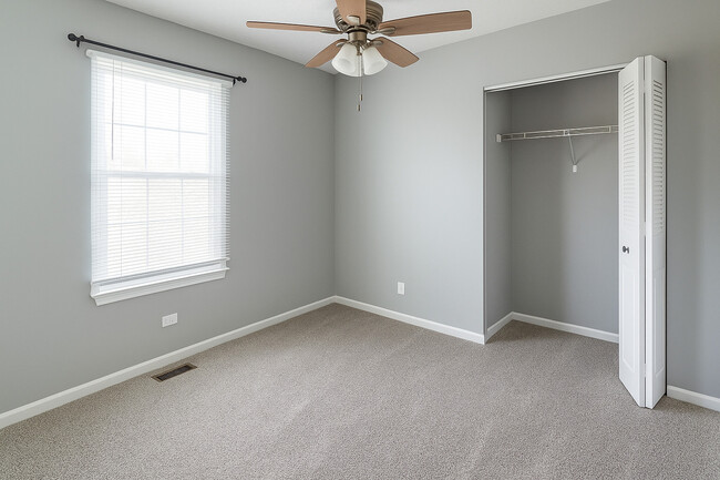 Building Photo - 329 Pinto Dr