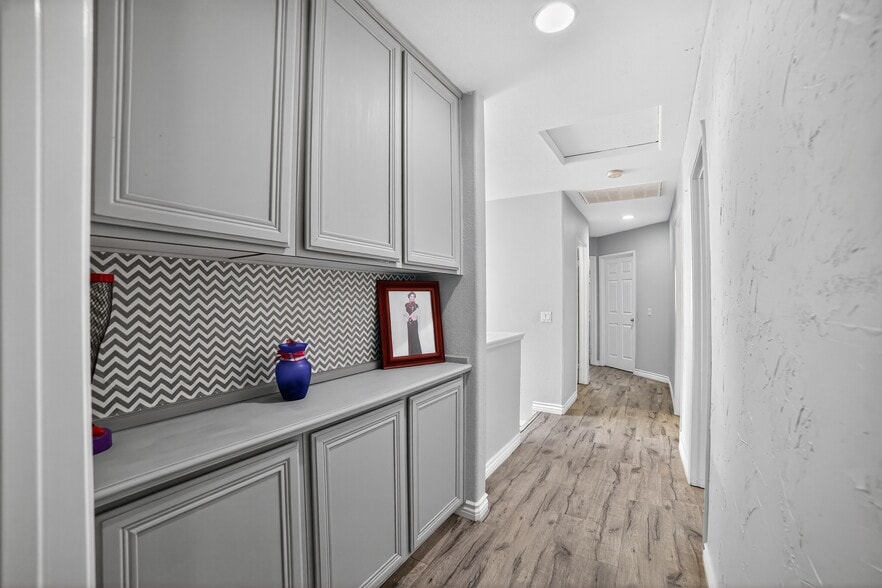 Building Photo - 15017 Northwind Ln