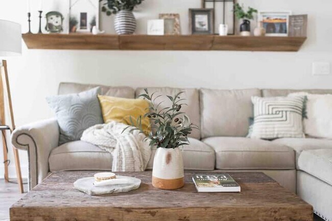 Building Photo - 460 Star Ridge Rd