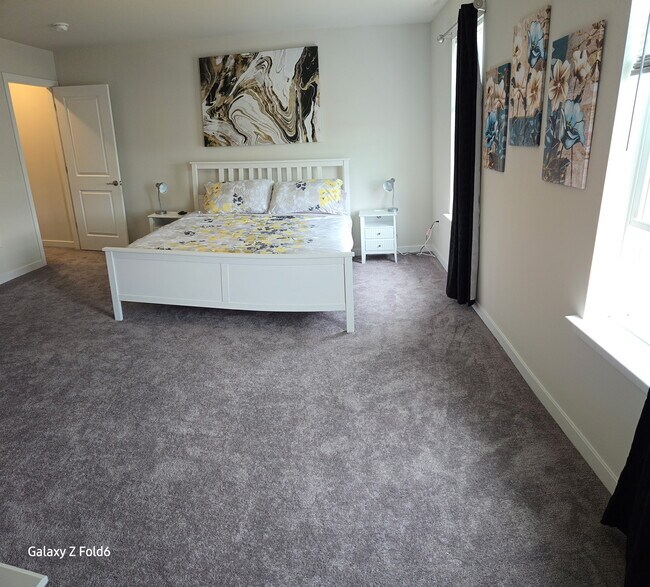 Building Photo - 26 E Front St