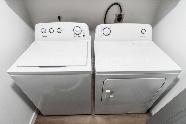 Building Photo - 3519 E 17th Ave