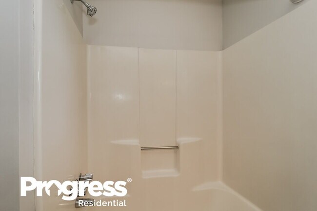 Building Photo - 3505 Mustang Dr
