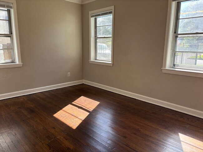 Building Photo - Bright & Modern 3-Bedroom Home in Memphis – Half Off First Month!