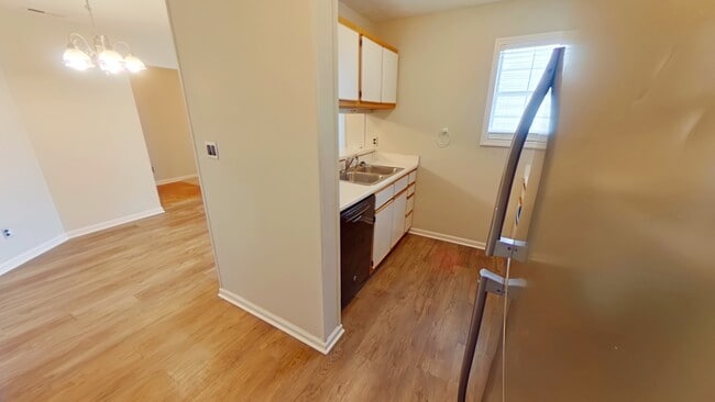 Building Photo - 300 Waterdown Dr