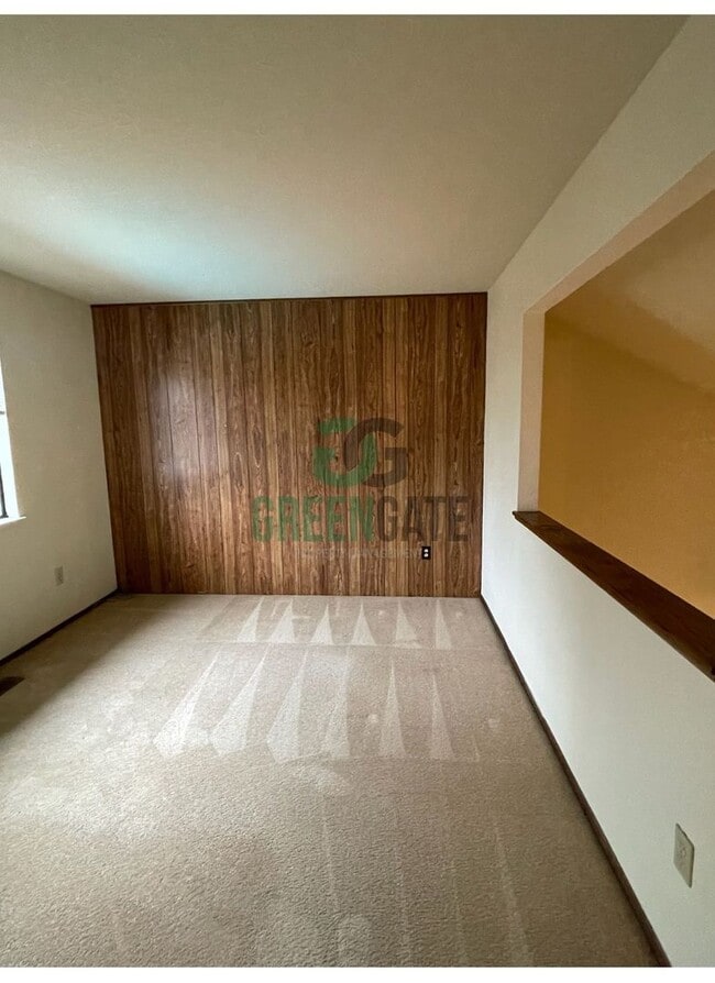 Building Photo - Beautiful 3 bedroom 2.5 Bath home READY NOW in MODESTO!! With POOL!!