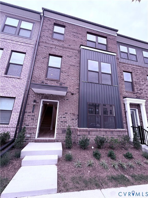 Building Photo - 9453 Alquist St