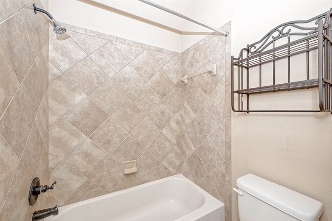 Building Photo - 27415 Blinkwood Park