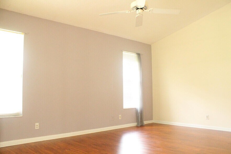 Building Photo - 1522 Ocean Dunes Cir