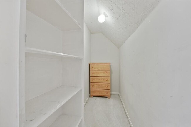 Building Photo - 4426 Park Bend Dr