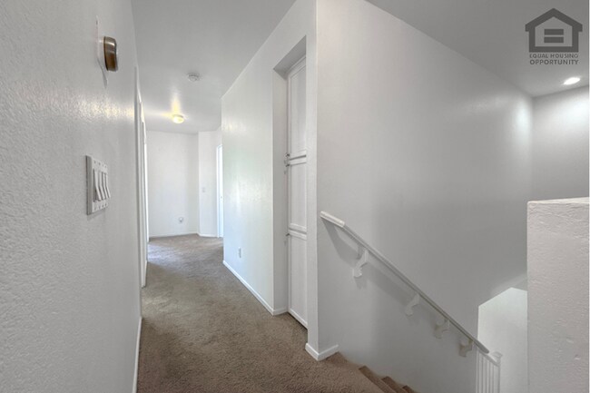 Building Photo - 5Bed/3Bath House at McDowell Rd/Avondale Blvd! Ready for Immediate Move-In!
