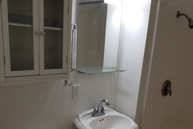 BA - 1306 Manhattan Beach Blvd