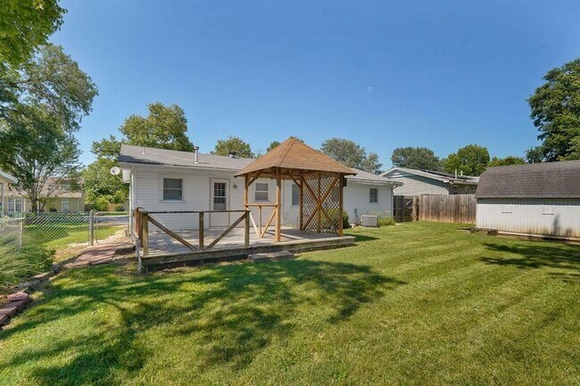 Building Photo - 3318 W Dorber Dr