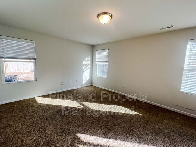 Building Photo - 1417 Demila Dr