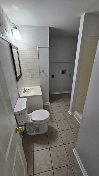 Bathroom with W/D connections - 212 Thurston Dr NW