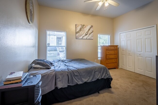 Building Photo - Spacious 2BR/2BA Condo – First Floor, Gate...