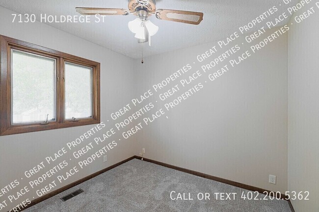 Building Photo - 7130 Holdrege St