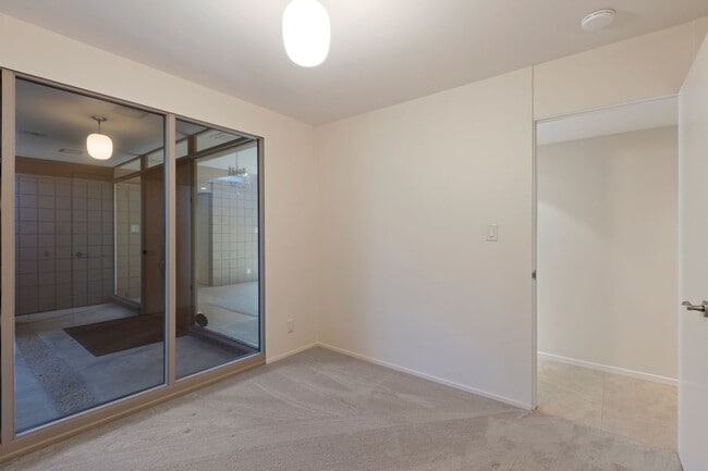 Building Photo - 10347 Cozycroft Ave