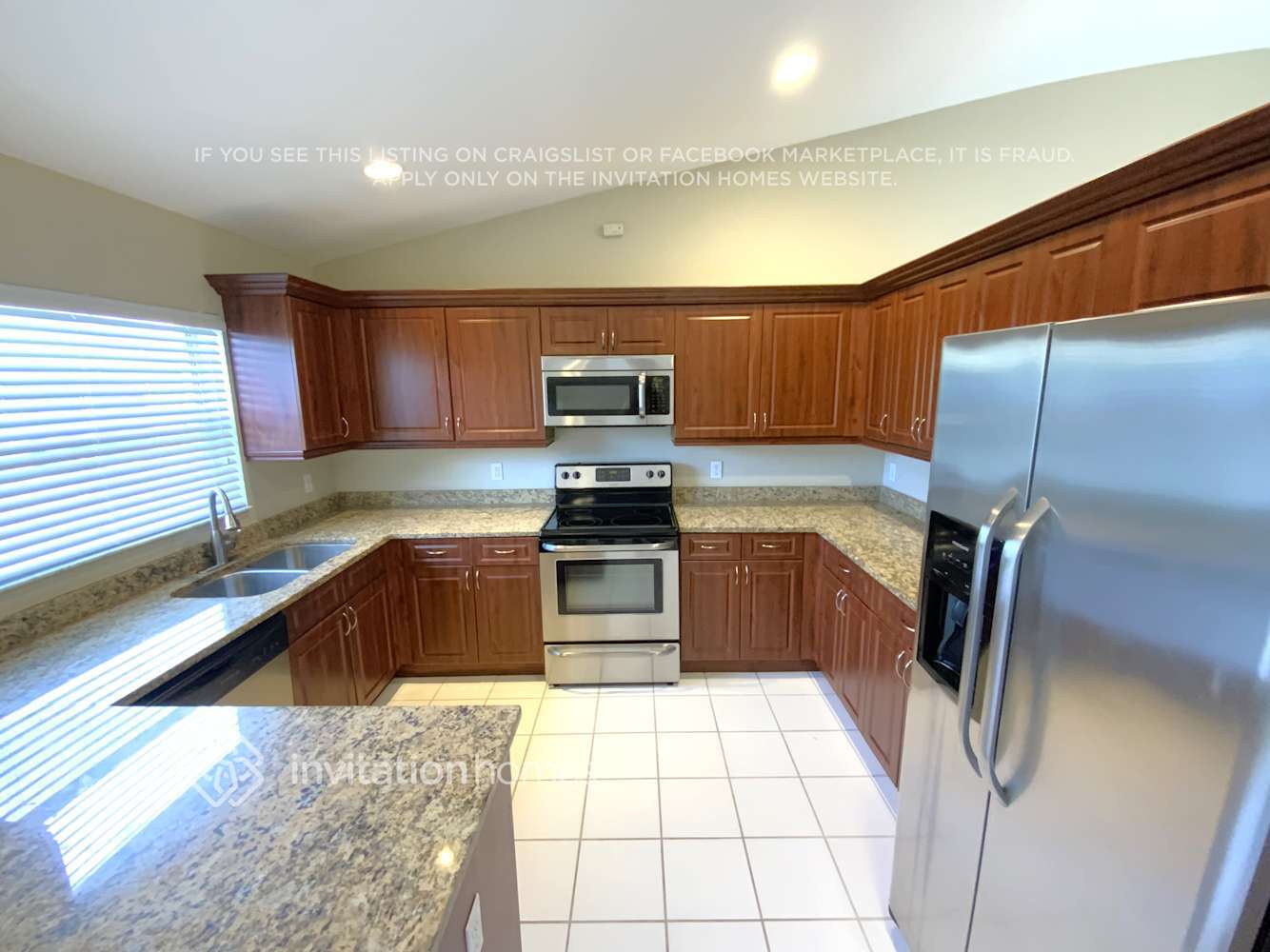 Building Photo - 18152 Blue Lake Way