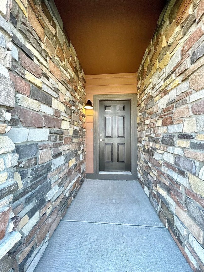 Building Photo - Incredible 3 bed/2 bath home in Fort Collins!