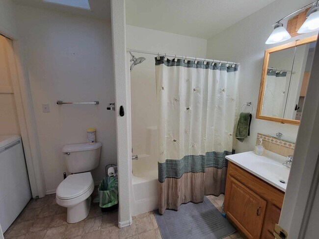 Building Photo - 30411 Gale Rd