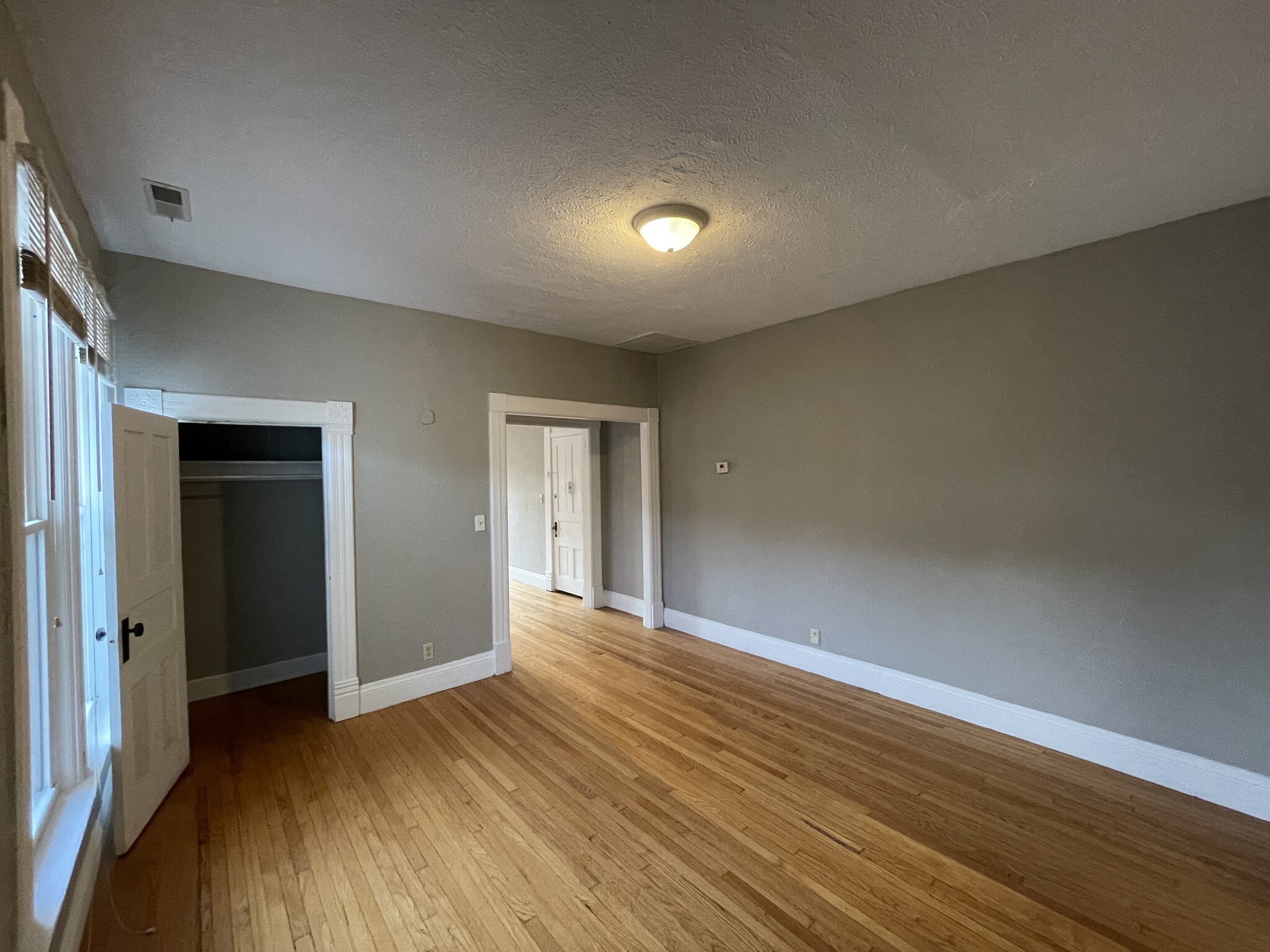 Building Photo - 118 N Glenwood Ave