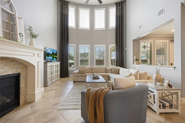 Building Photo - 16817 W Caramel Apple Trail