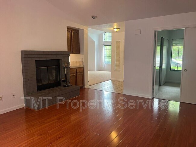 Building Photo - 7761 Roberts River Way