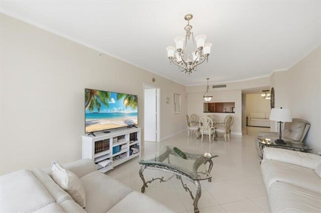 Building Photo - 9595 Collins Ave