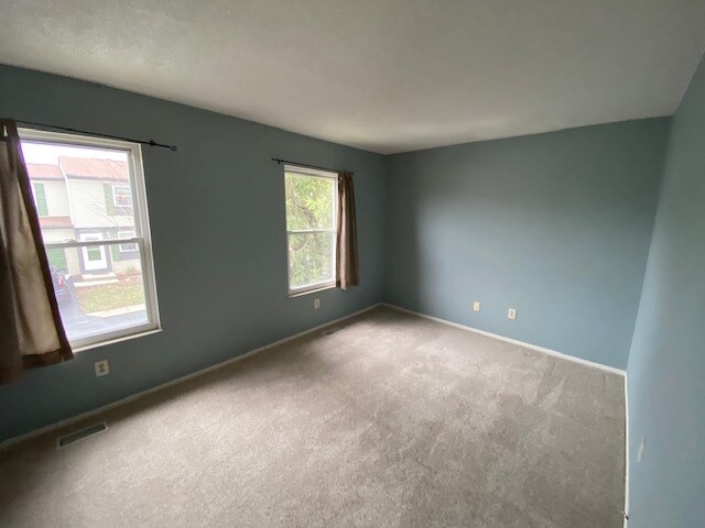 Building Photo - 942 Pebblelane Dr