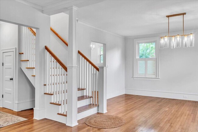 Building Photo - Historic Charm Meets Modern Elegance in Savannah’s Ardmore/Gould Estates