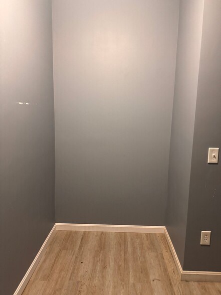 Building Photo - 146 Chandler St