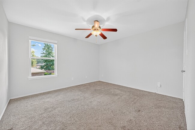 Building Photo - 14002 Wolftrap Ln