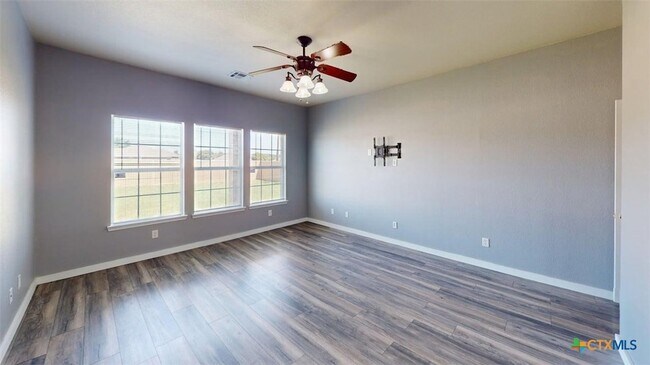Building Photo - 701 Black Hills Trail