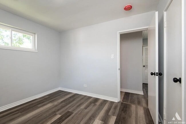 Building Photo - 1486 Burnham Ave