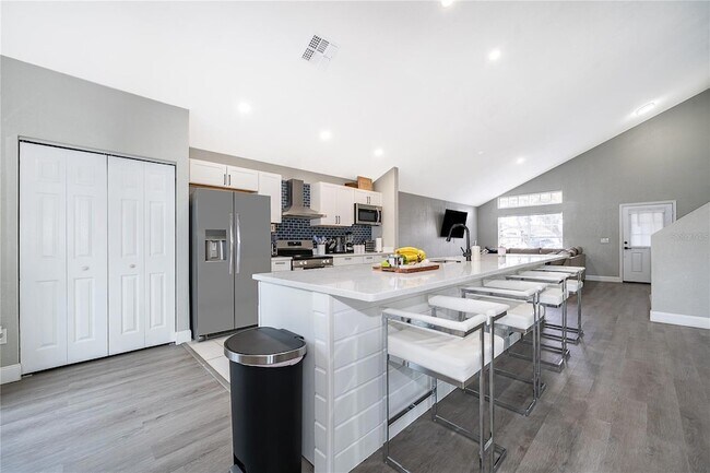 Building Photo - 3007 Stillwater Dr