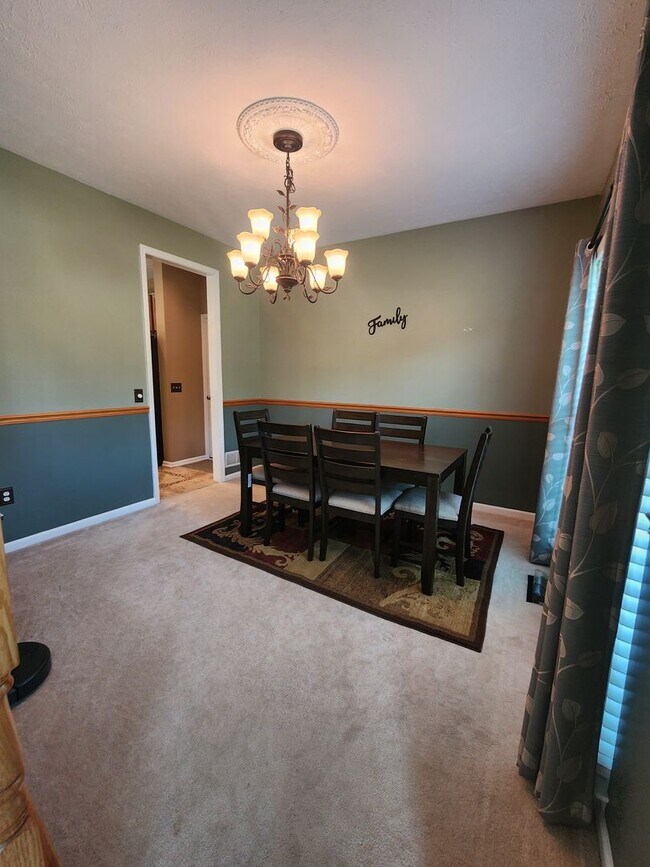 Building Photo - 3288 Beech Ln