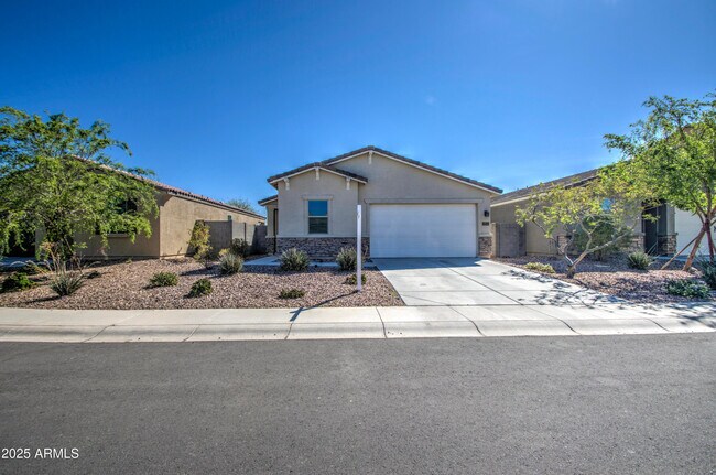 Building Photo - 36217 N Urika Dr