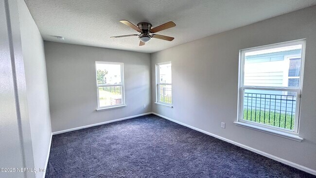 Building Photo - 102 Bluejack Ln