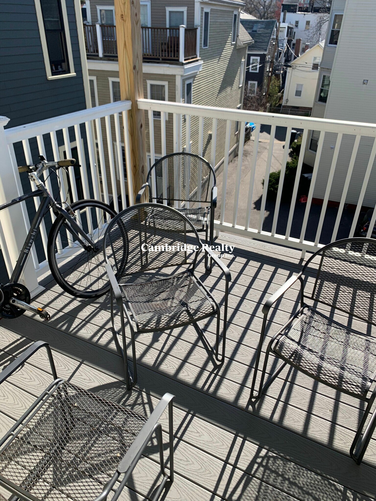 Building Photo - 118 Columbia St